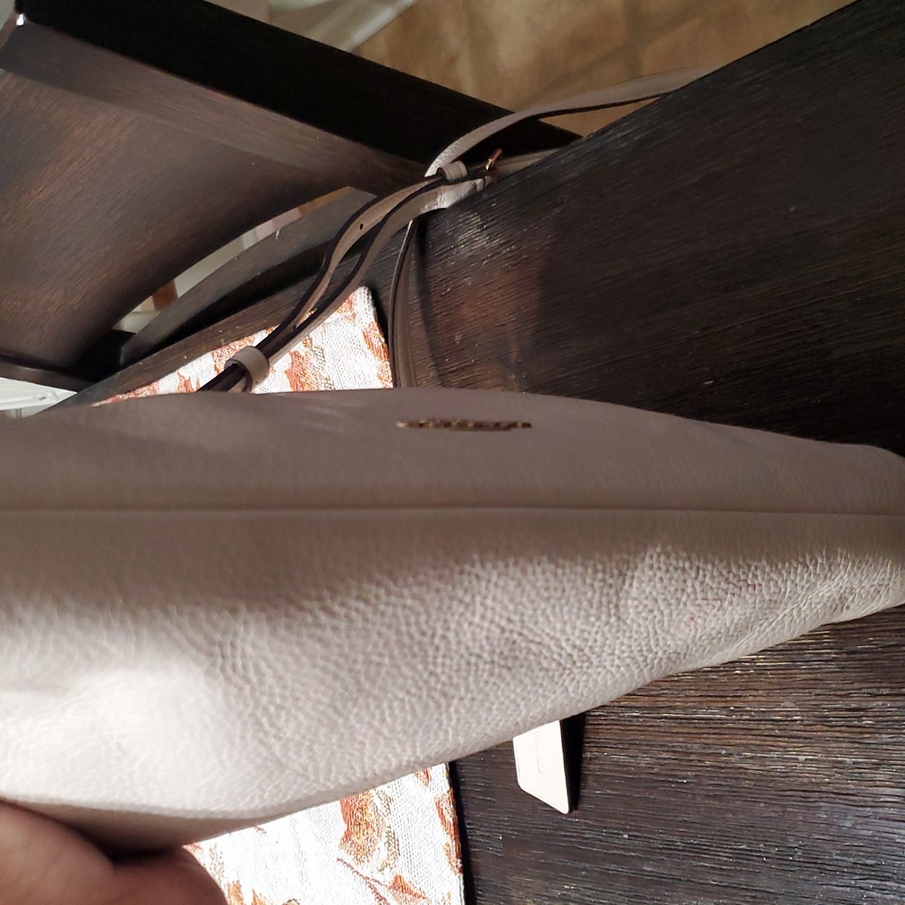 Coach Off-White Leather Crossbody Bag - Picture 14 of 16